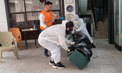 Pansiyon odasında acı tablo: Ekipler koku nedeniyle maske taktı!