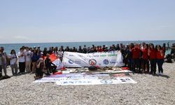 Akdeniz’de hummalı çalışma: 20 ton çöp çıkarıldı