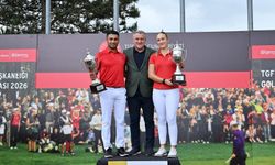 Akdeniz Üniversitesi öğrencilerinden golf kupasında çifte şampiyonluk