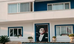Güzelbahçe Belediyesi’ne yolsuzluk operasyonu: Başkan ve müdür tutuklandı