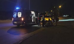 Karanlık yolda kaldırımı görmeyen sürücü kaza yaptı: 1 yaralı