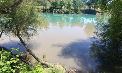 Manavgat Irmağı’nda çevre felaketi: Suyun rengi kahverengiye döndü