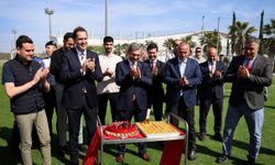 Vali Şahin’den Antalyaspor’a destek ziyareti, Başkan Perçin’e sürpriz kutlama