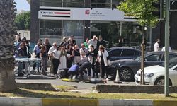 Yaya geçidinde feci çarpışma: Motosiklet sürücüsü yaralandı