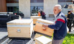 Antalya Büyükşehir’den üreticiye destek: 408 arı kovanı dağıtıldı