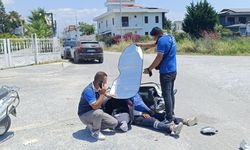 ASAT çalışanı kaza geçirdi, arkadaşları güneşlik ile yardımına koştu