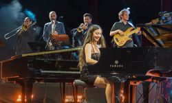 Genç Türk Müzisyen Su Yavuz, Türkiye’deki ilk konserini Antalya’da verdi