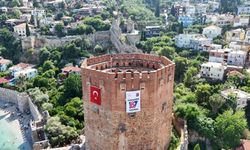 Antalya JAK ekiplerinden Kızılkule’de bayraklı kutlama