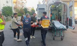 Kavşakta korkutan kaza! Motosiklet sürücüsü hastaneye kaldırıldı