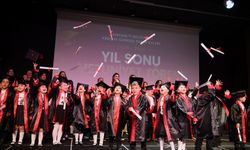 Konyaaltı Belediyesi’nde minikler kep attı aileler gururlandı