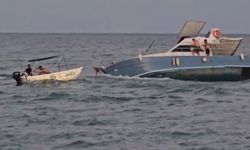 Serik’te teknedekileri kurtarmak için giden tekne de mahsur kaldı