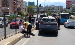 Üst geçitte zincirleme trafik kazası: 1 yaralı