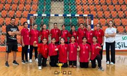 Kepez'in minik sultanları Türkiye şampiyonu oldu