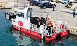 Antalya’da deniz kirliliği alarmı! İki deniz süpürgesi sahaya indi