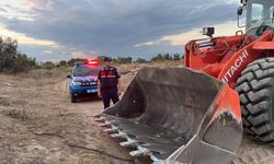 Manavgat’ta Milli Emlak arazisinden izinsiz kum aldılar: 3 şüpheli gözaltında