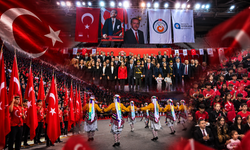 Antalya’da Cumhuriyet Bayramı coşkusu kapalı spor salonuna sığmadı
