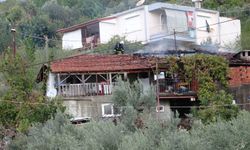 Manavgat’ta ocağı yakmak isteyen adam, evi yaktı