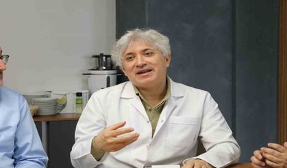 Dünyaca ünlü profesöre yapay zeka ile ürün tanıttılar
