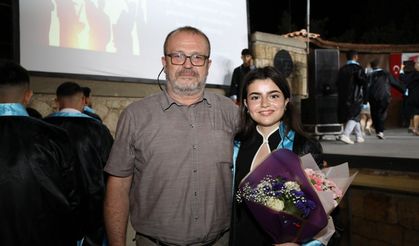 Herkes şaşırdı, o başardı:  59 erkek öğrenci arasında okuyup mezun oldu