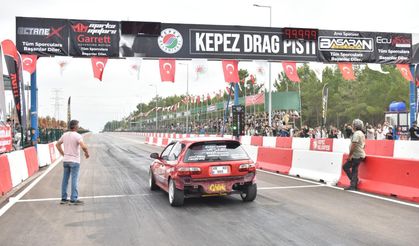 Kepez’de Otodrag yarışları hız ve adrenalin tutkunlarını bir araya getirdi