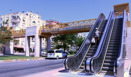 Antalya’da 4 üst geçide neşter! 16 yürüyen merdiven yenilenecek
