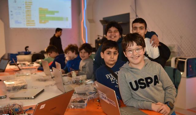 Bilim merkezinden miniklere teknoloji eğitimi