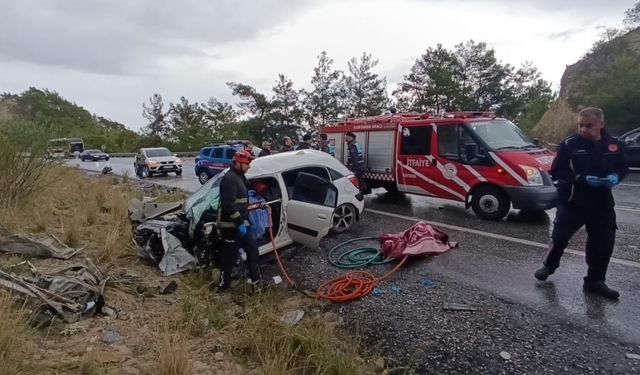 Manavgatta trafik kazası gerçekleşti: 2 ölü 