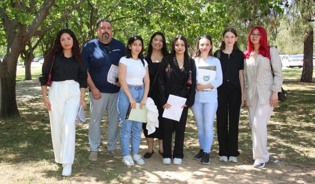 Akdeniz Üniversitesi öğrencileri Hatay’da kütüphane inşa etti