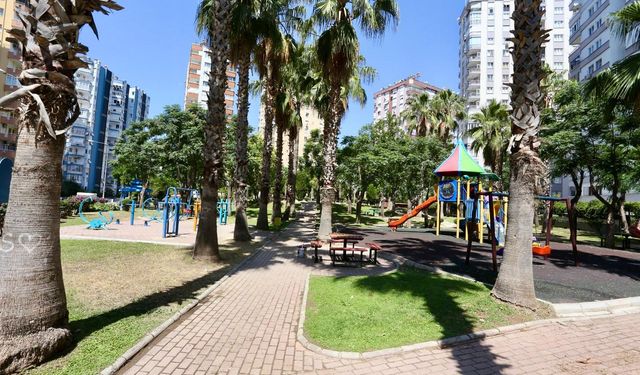 Kepez’de Mevlana Parkı baştan sona yenilendi