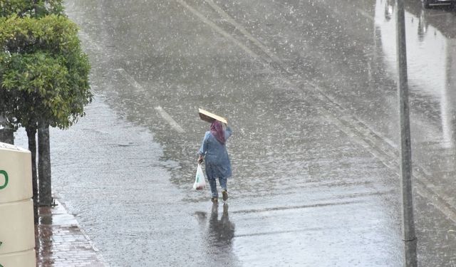 Meteorolojiden sarı kodlu uyarı: O illerde denize girmek yasaklandı