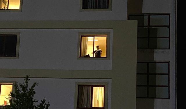 Üniversite öğrencisinden keman resitali