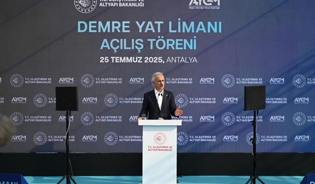 Antalya Demre’de Bakan Uraloğlu Yat Limanı açılışına katıldı