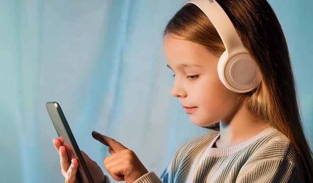 Zorbalık okul sırasında değil, ceplerindeki telefonda!