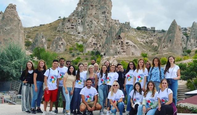 Alanya Üniversitesi 80 genci Avrupa’ya gönderiyor