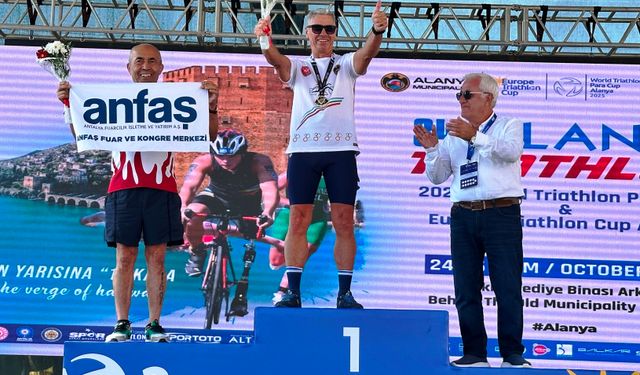 34 ülkeden 242 sporcu Alanya'da kıyasıya rekabet etti