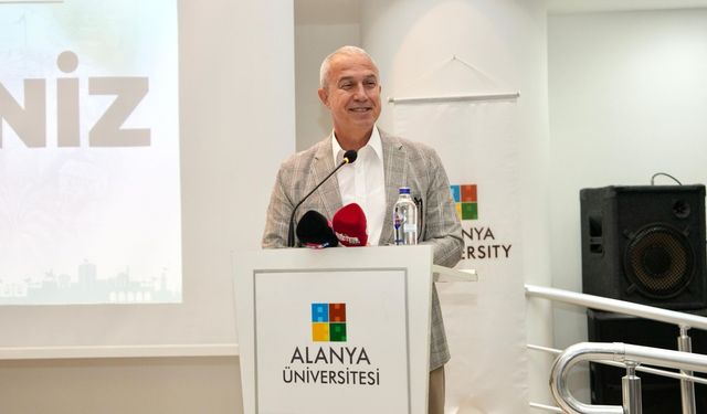Alanya Üniversitesi'nde akademik tören gerçekleştirildi