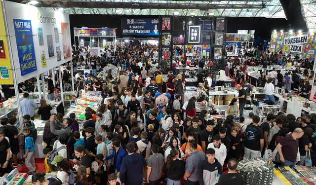 Antalya Kitap Fuarı ziyaretçi sayısıyla adeta rekor kırdı!