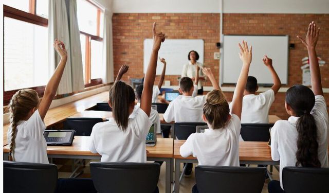 Okullarda yeni dönem: Öğrencilere bağımlılık taraması yapılacak