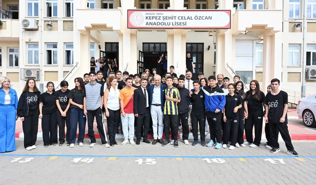 Başkan Kocagöz liselileri müzikle buluşturdu