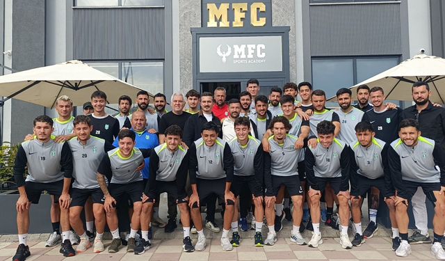 Manavgat Belediyespor 3. maçını kazanma yolunda