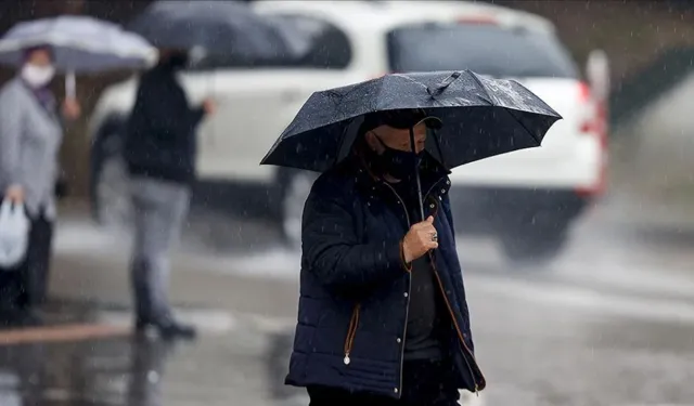 Antalya’ya sağanak yağış uyarısı! Hafta sonu hava nasıl olacak?