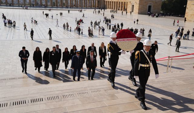 ANTGİAD'dan Anıtkabir ziyareti: "Sonsuz minnet ve özlem..."