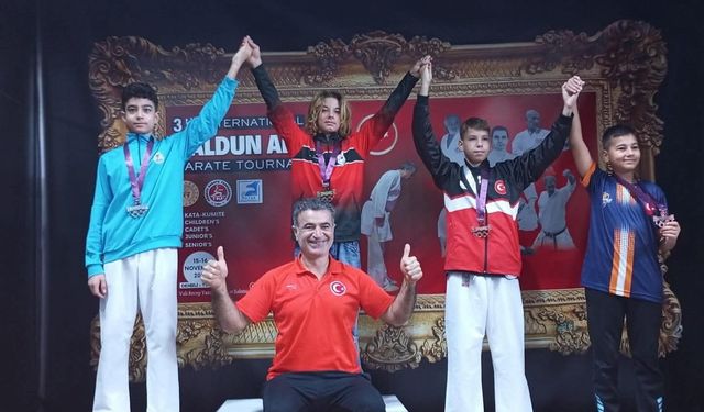 Karate takımından büyük başarı: 9 madalyayla Kemer'e döndüler!