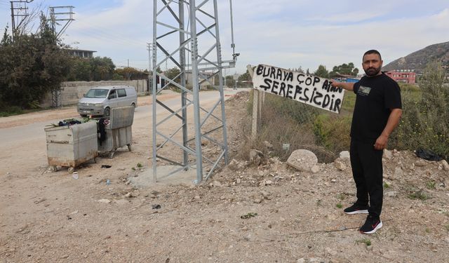 Kirliliğe tabelalı çözüm: “Buraya çöp atan şerefsizdir”