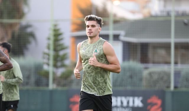 Alanyaspor Trabzonspor mücadelesi için idmanlarına başladı