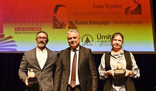 Muratpaşa'da öykü atölyelerinin yıldızları ödüllendirildi