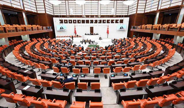 Meclis'e sunuldu: Günlük 300 TL üstü yemek ücretlerine kesinti!