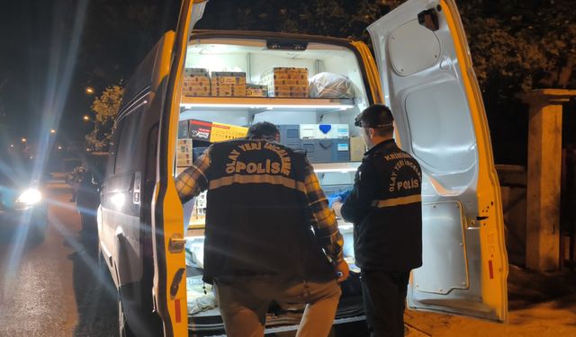 Antalya'da dairede yangın çıktı, 4 kişi hastaneye kaldırıldı