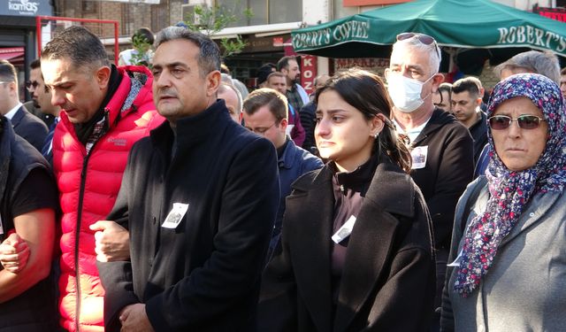 Antalya'da gözyaşları sel oldu: Emekli Tümgeneral Gürsel Öztürk son yolculuğuna uğurlandı