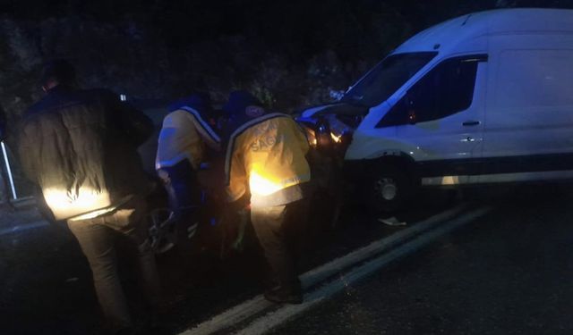 Akseki'de yürekleri ağza getiren kaza: 2'si çocuk 5 yaralı